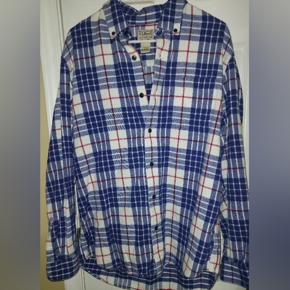 L.L Bean Plaid Button Down Long Sleeve Shirt